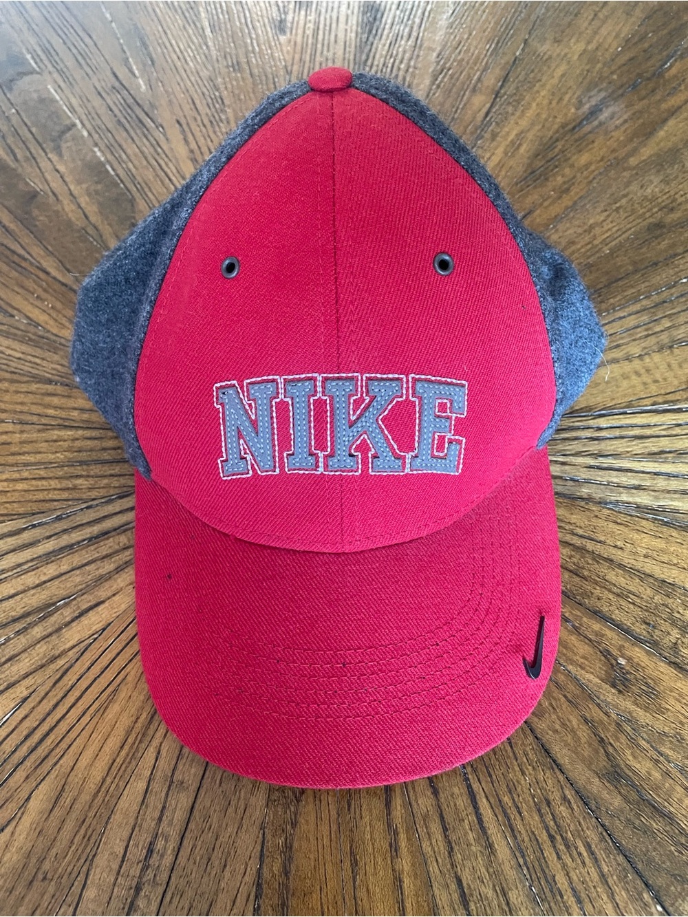 Vintage 2006 Nike Red and Gray Embroidered Logo Wool Blend Baseball Cap
